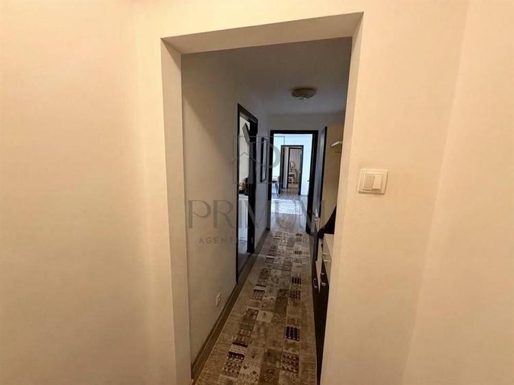 Apartament cu 2 camere semidecomandat, mobilat în Soarelui