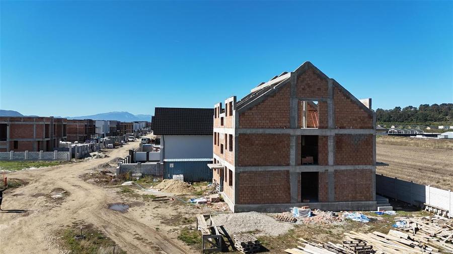 Teren Construcții intravilan de 969 mp, în Sânpetru