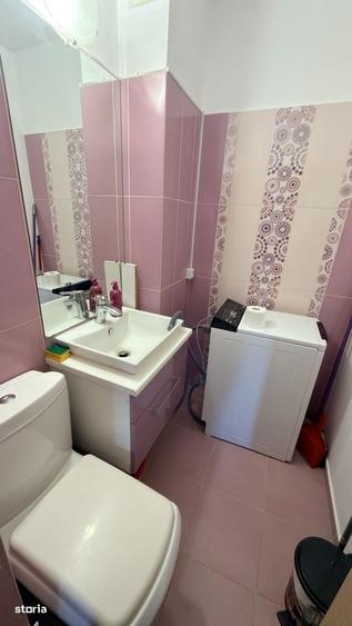 Apartament cu 3 camere decomandat în Ștefan cel Mare