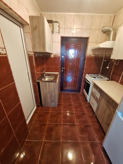 Garsonieră semidecomandată în Micro 21