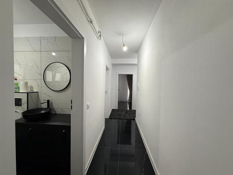 Apartament cu 2 camere decomandat, mobilat în Cristian