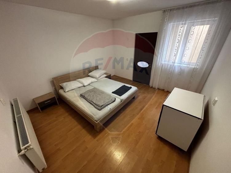 Casă individuală cu 5 camere cu Teren 1200 Mp în Ampoi 3