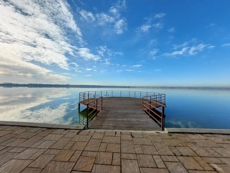 Apartament cu 2 camere decomandat, mobilat în Palazu Mare