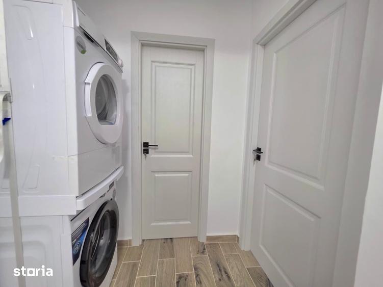 Apartament cu 3 camere în Podu Roș