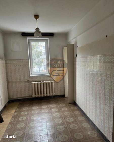 Apartament cu 3 camere decomandat în Tomis II