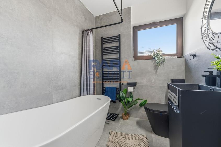 Duplex cu 6 camere cu Canalizare în Central