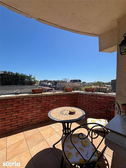 Apartament cu 3 camere, mobilat în Centrul Civic