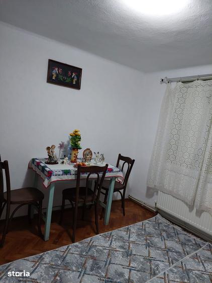 Casă cu 2 camere cu Teren 616 Mp în Drăgășani