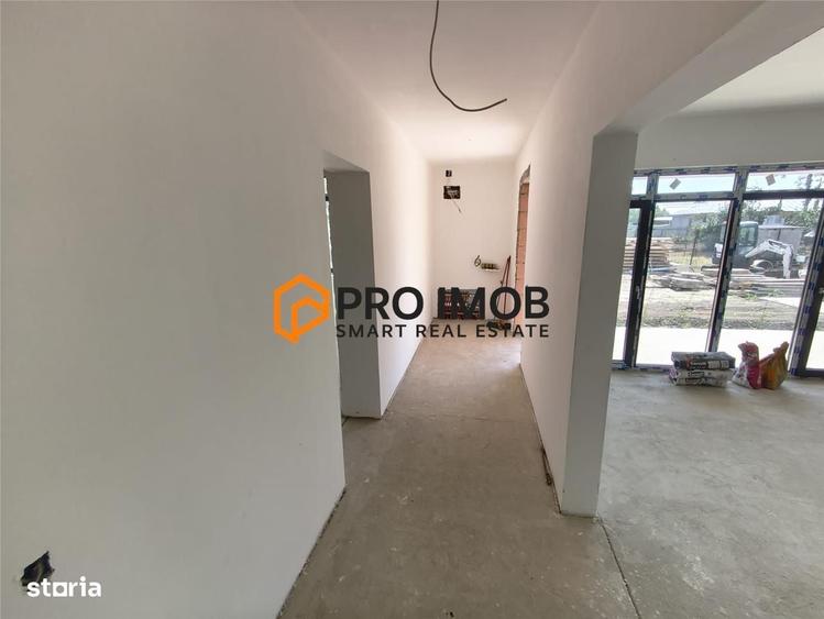 Casă cu 3 camere în Gălbinași