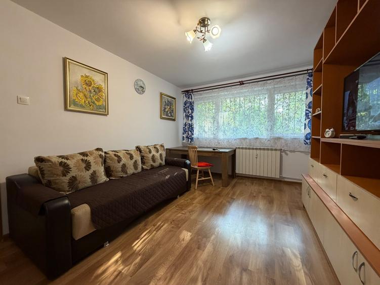 Apartament cu 2 camere decomandat, mobilat în Drumul Taberei