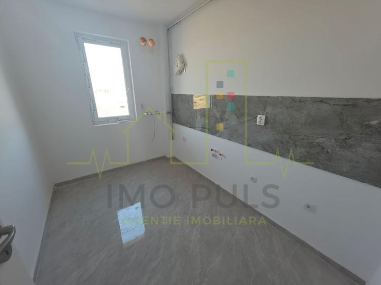 Apartament cu 3 camere decomandat în Braytim