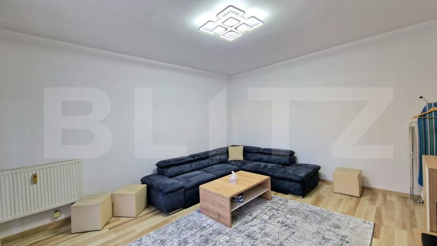 Apartament cu 2 dormitoare, balcon inchis, parter inalt, parcare, zona Cetatii - 2