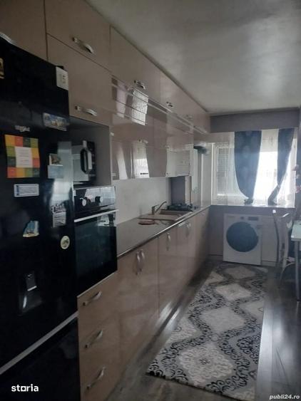 Apartament cu 3 camere decomandat în Gării