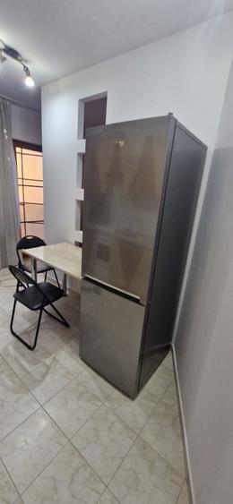 Apartament cu 2 camere decomandat în Florești