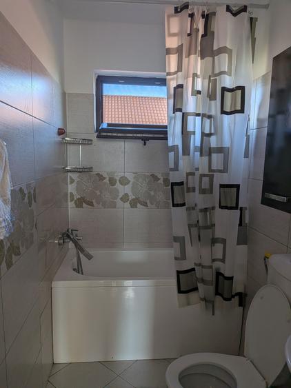 Casă cu 3 camere în Berceni