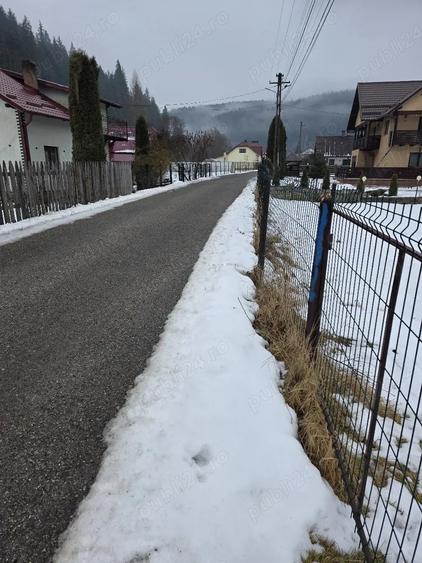 Teren de 5808 mp, în Valea Putnei