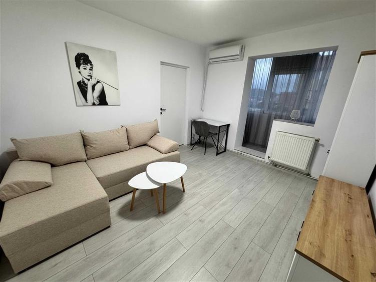 Apartament 2 Camere Renovat Complet, Podu Roș – La 10 Minute de Palas Mall - 2
