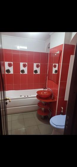 Apartament cu 3 camere decomandat în Ultracentral