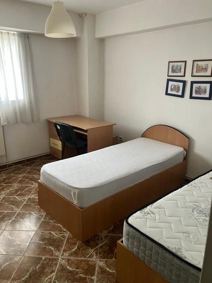 Apartament cu 3 camere decomandat în Ultracentral
