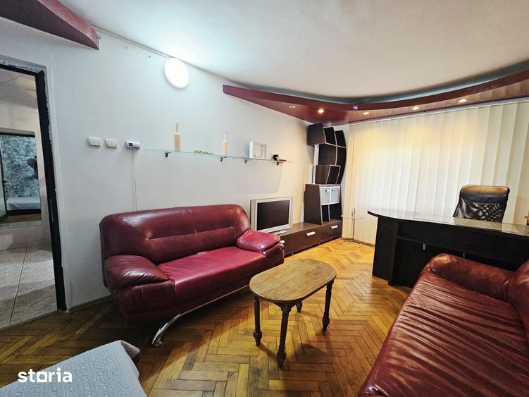 Apartament cu 3 camere decomandat în Copou