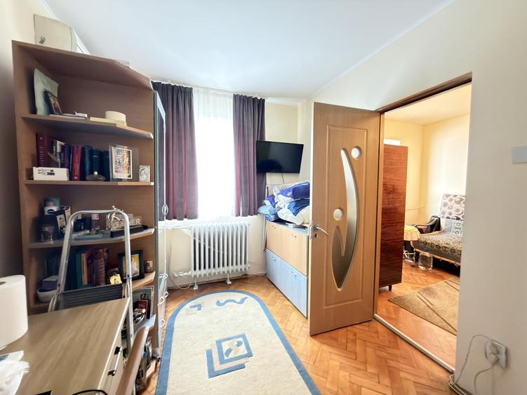 Apartament cu 2 camere nedecomandat, mobilat în Dacia
