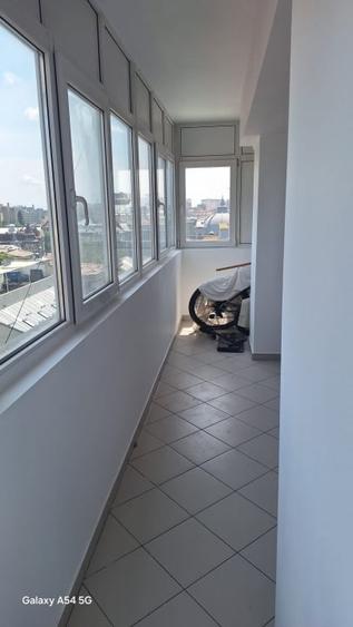 Apartament cu 4 camere decomandat, mobilat în P-ța Amzei
