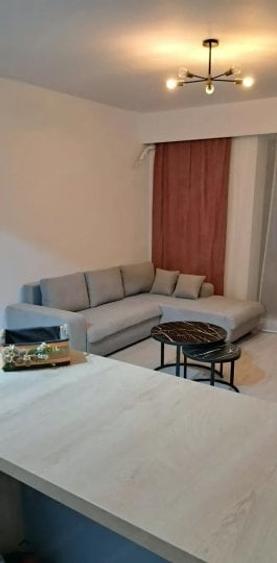 Apartament cu 2 camere semidecomandat în Grozăvești