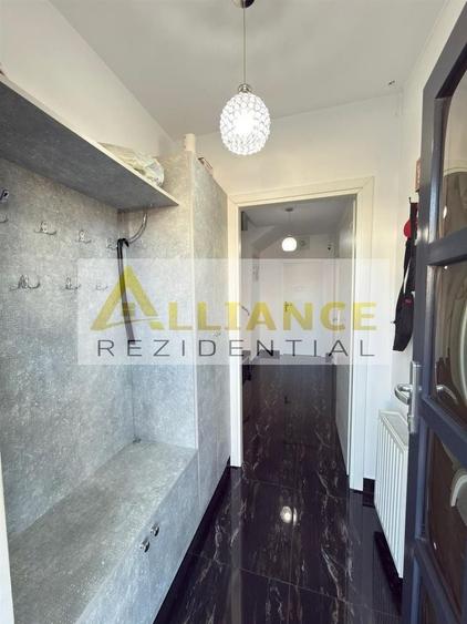 Casă individuală cu 4 camere decomandat cu Canalizare în Berceni