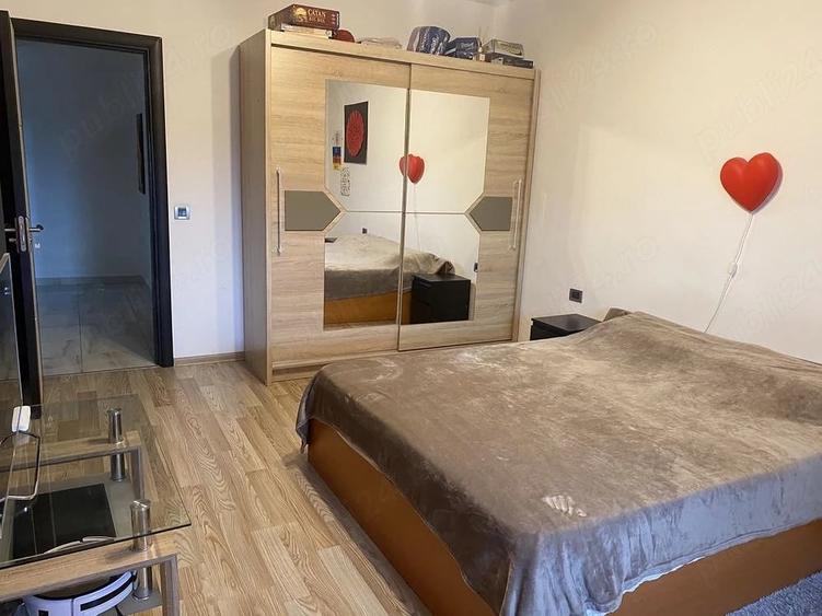 Apartament cu 2 camere decomandat în Tractorul