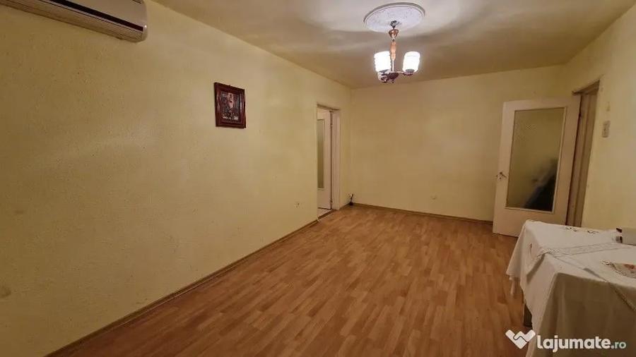 Apartament cu 2 camere semidecomandat în Viziru 1