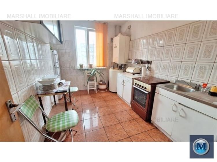 Apartament cu 4 camere decomandat, mobilat în Sud