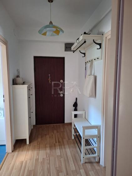 Apartament cu 2 camere decomandat, mobilat în Crângași