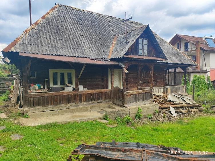 Teren de 900 mp, în Budești