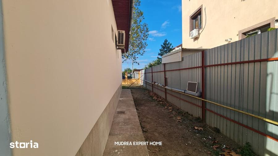 Casă cu 3 camere cu Teren 400 Mp în Central