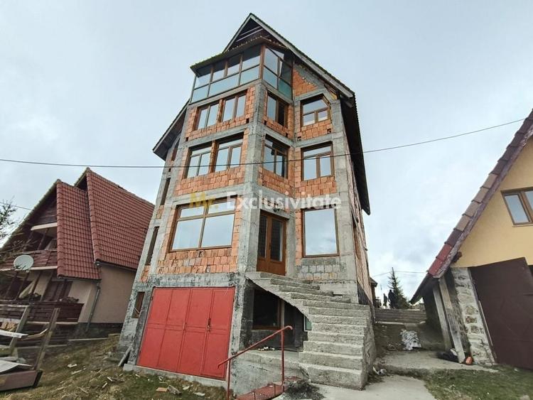Hotel/Pensiune, de 706 mp, în Rânca