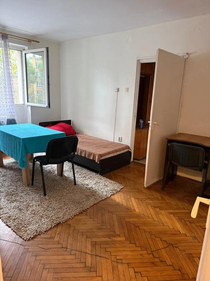 Apartament cu 2 camere decomandat în Horea