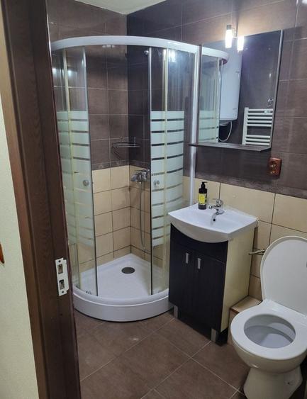 Garsonieră decomandată în Central