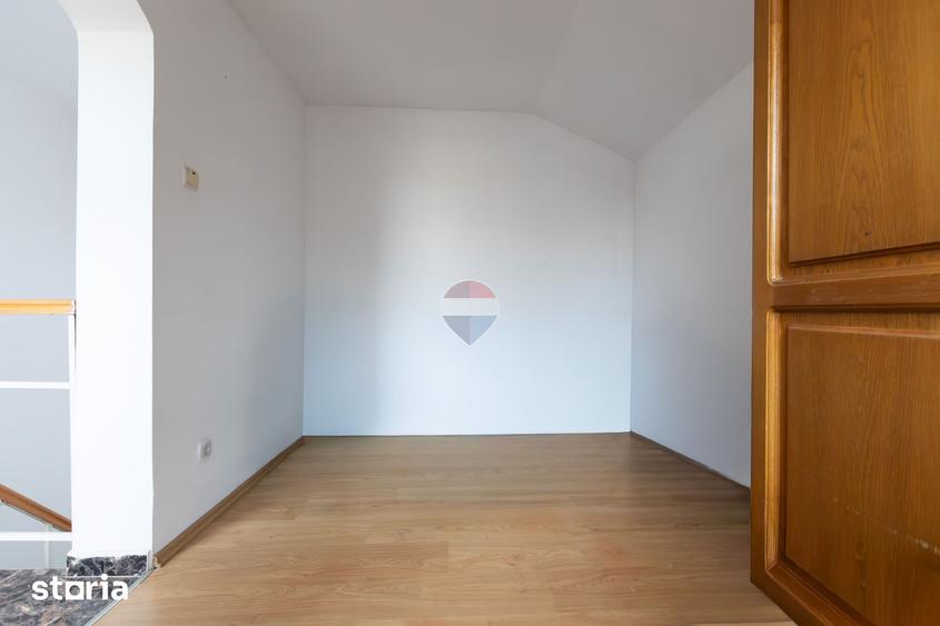 Casă cu 3 camere cu Teren 327 Mp în Mioriței