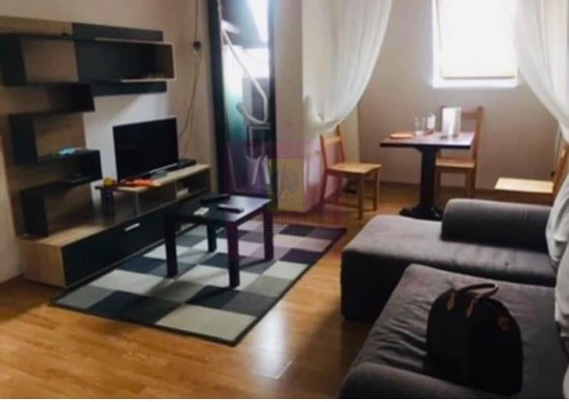 Apartament cu 2 camere nedecomandat în Vitan Mall