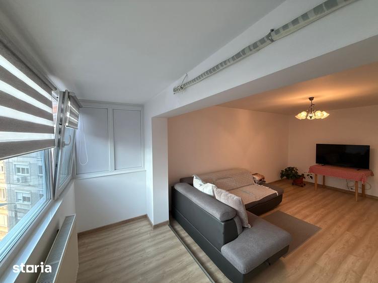 Apartament cu 3 camere în Decebal