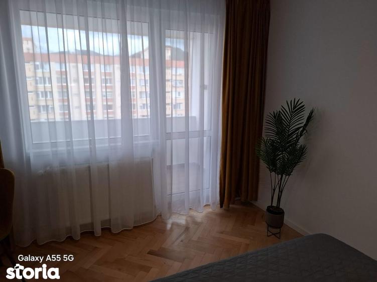 Apartament cu 2 camere semidecomandat în Centrul Civic