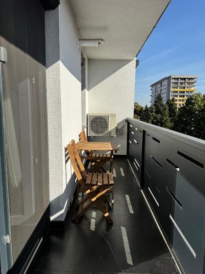 Apartament cu 2 camere decomandat, mobilat în Polivalentă