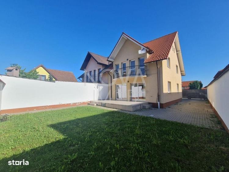 Casă cu 4 camere în Șelimbăr