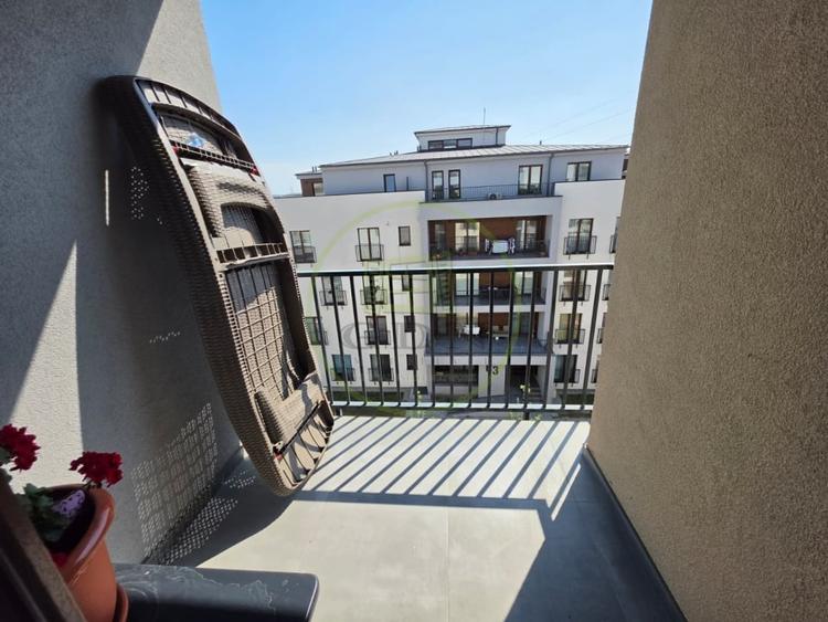 Apartament cu 2 camere semidecomandat, mobilat în Turnișor