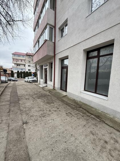 Spațiu comercial, de 50 mp, în Central