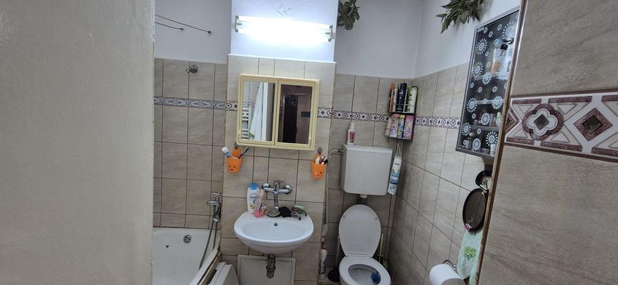 Apartament cu 2 camere decomandat în Depozite