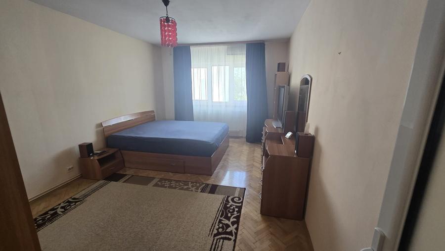 Apartament cu 2 camere decomandat în Zorilor