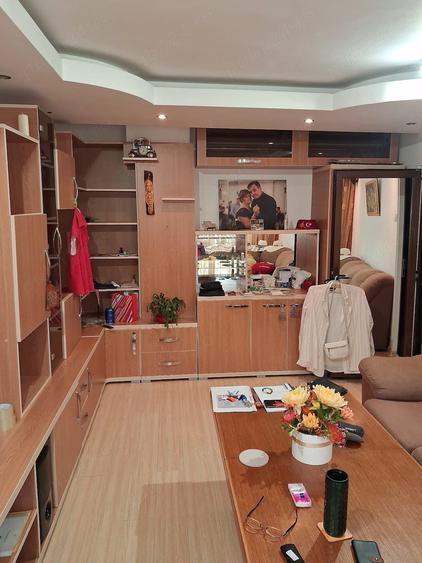 Apartament cu 2 camere decomandat în Sud