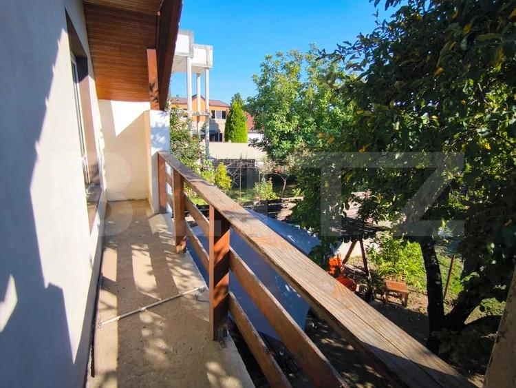 Casă cu Teren 559 Mp în Romanești