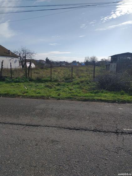 Teren de 1860 mp, în Parța
